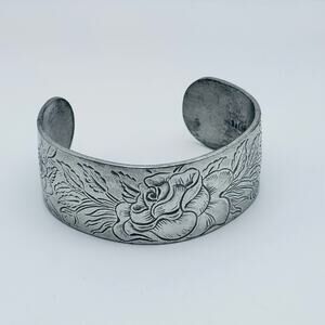 Salisbury Pewter Bracelet - Flower of the Month - June